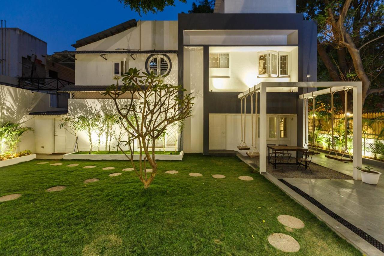 Woke Indiranagar Hostel Bangalore Exterior photo