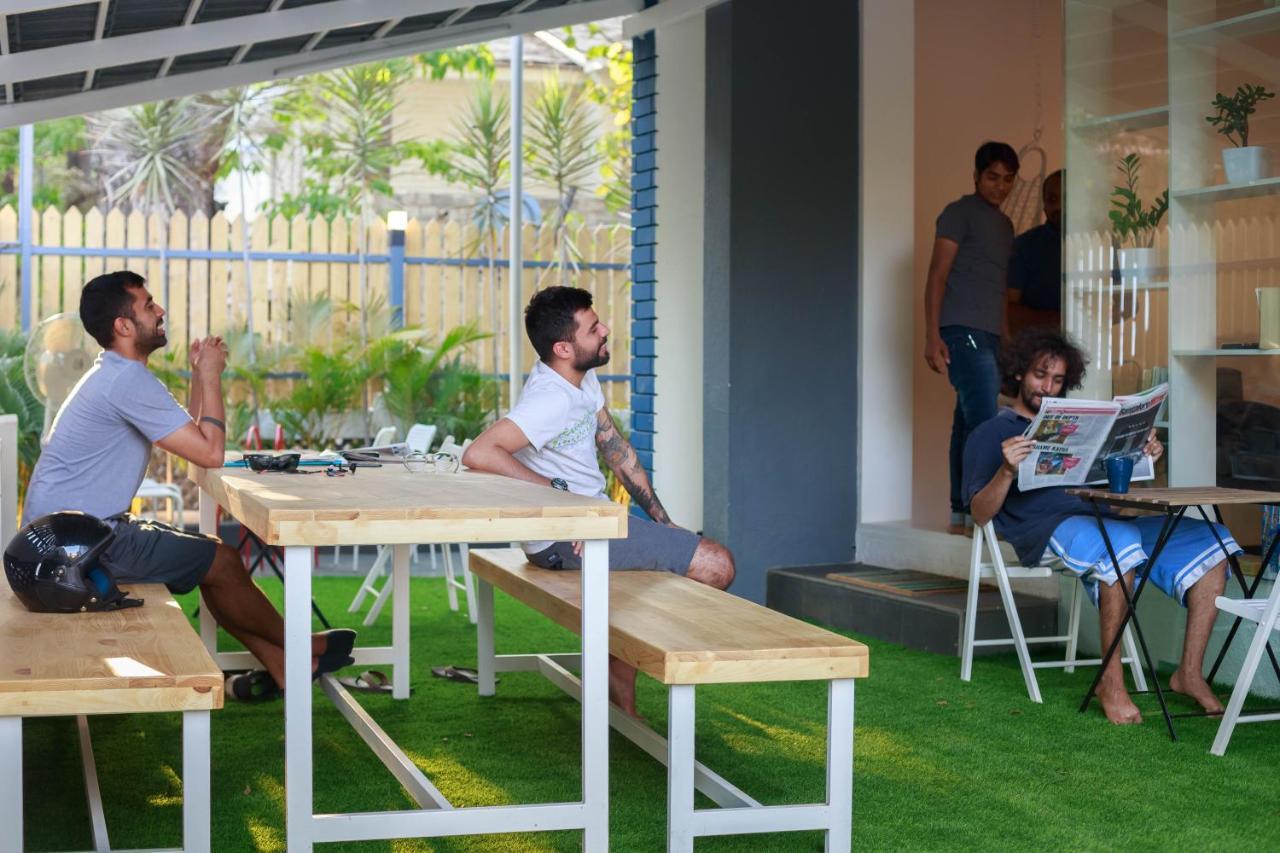 Woke Indiranagar Hostel Bangalore Exterior photo