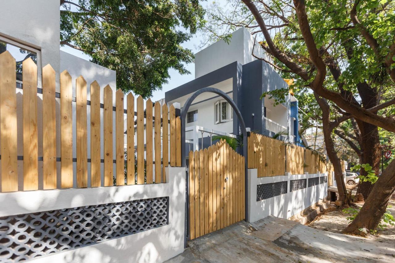 Woke Indiranagar Hostel Bangalore Exterior photo